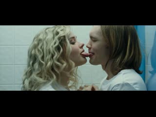 porn кэтрин лэнгфорд спонтанность katherine langford spontaneous 2020 porn