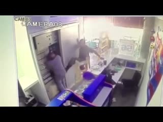 porn плохой день у плохого электрика porn