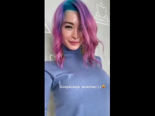 porn показывает свою большую грудь в облегающем свитере liqueen или maniac alisa покрасила волосы porn