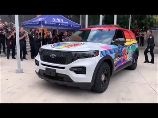 porn в сша представили полицейский пидр мобиль суровые брутальные девочки радуются как молодые заднеприводному porn