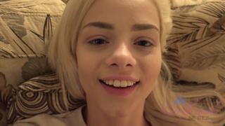 porn выебал сексуальную молодую блондинку на первом свидании секс ебля порно трахает половые губы волосатый член porn