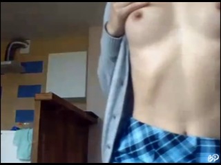 porn без трусиков вирт мастурбация дрочит девушка кончает брюнетка стонет xxx 18 секс веб камера pussy вэбка брюнетка porn