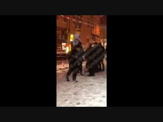 porn в киеве националисты заставили чеченца извиняться и кричать слава украине porn