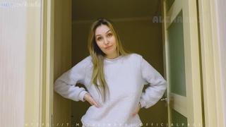 porn alina rai трахает в задницу и ей похоже это нравится porn