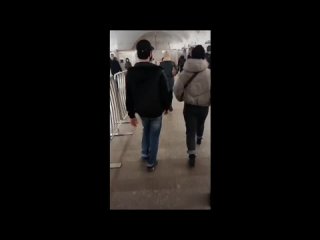 porn в москве мигрант снимал в метро видео о том как лапает женщин за ягодицы porn