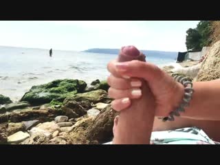 porn молодая пара ни кого не стесняясь трахается на пляже porn