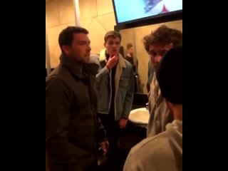 porn игрок в американский футбол чуть не лишился глаза в драке в баре противник оказался бойцом мма porn