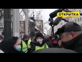 porn на арбате женщины выстроились в цепь солидарности и растянули белую ленту porn