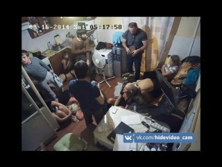 porn налёт на хату проституток в москве звук raid to an apartment prostitutes in порно мамка сиськи домашнее porn