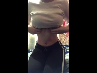 porn алла хвастается сочными сисечками и изумительной фигурой в перископе periscope porn