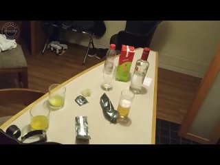 porn любовник трахает жену в соседней комнате porn
