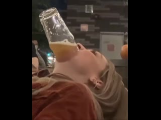 porn она сосет лучше чем мой пылесос porn