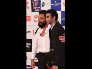porn бобби деол и бабил кхан на красной дорожке церемонии вручения премии zee cine awards 2023 porn