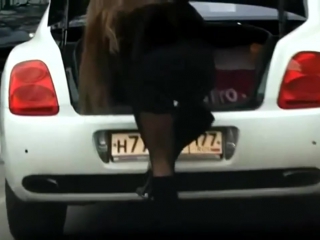 porn зачетная телочка в чулках засветилась на улице чулки колготки pantyhose stockings porn