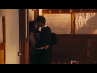 porn прижал к стенке и начал целовать поцелуи пары porn