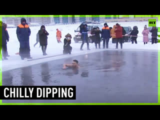 porn yakutsk ice swimmers start season with freezing dip porn