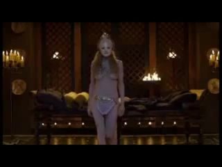 porn эротическая сцена из сериала спартак молодые и песок колос овладел музой в постели царя porn