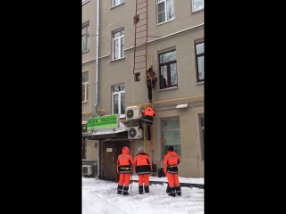 porn несчастный случай при чистке снега ребят реально жалко porn