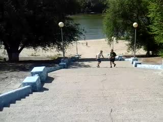 porn 06 08 2020г тренироа ориентировщиков на центральной лестнице городского пляжа porn