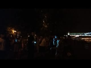 porn москва 479 вечером в парке на нескучном саду парк нескучный сад культуры и отдыха пкио летом ночью porn