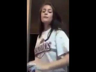 porn пошлая девочка молодые школьница kwaiperiscopeпоказала попу и раздевается на камеру эротика в видео чате sex скайп porn