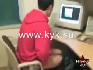 porn взрослый парень спалился когда занимался ананизмом porn