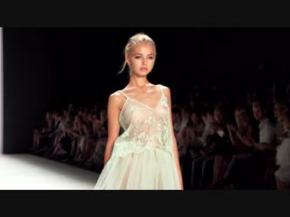 porn lana mueller ss2017 засветы на подиуме топ модели голые стриптиз красотки милая няшки тян грудь сиси белье чулки porn