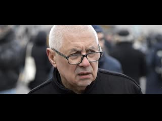 porn глеб павловский объяснил почему кремлю пришлось отказаться от введения qr кодов на транспорте porn
