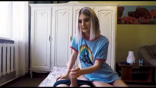 porn сестра помогла брату кончить девочка брюнетка блондинка сестра спит подруга сту porn
