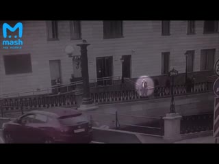porn в женском туалете мариинского театра посетительница нашла скрытую камеру porn