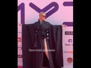 porn маша малиновская явилась на премию музтв без трусов porn
