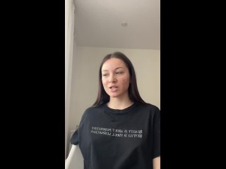 porn девушку небольшого ума которую слил поздняков жалуется в тик токе на жизнь проблема далеко не в твоей коже а в porn