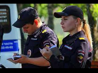 porn в парке сняли парочку которая решила заняться прилюдным сексом porn
