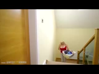 porn мама спалила сына за дрочкой и очень сильно возбудилась milf mom mature incest инцест мама mp4 porn