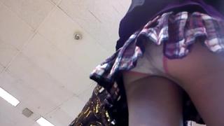porn у школьниц под юбками красивые попки и трусики porn