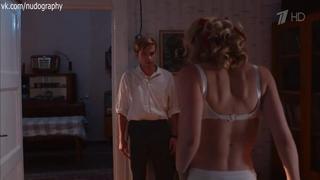 porn голая зоя бербер засветила грудь без лифчика засветы знаменитостей показала грудь на камеру из реальных пацанов porn
