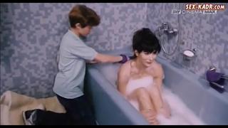 porn мальчик и взрослая женщина в душе porn