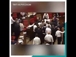 porn парламент армении работает в перерыве между драками porn