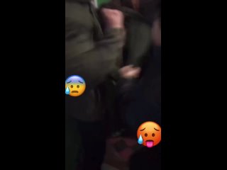 porn двое молодые пришли забрать долг у местного наркомана но с самого начала всё пошло не по плану и закончилось дракой porn