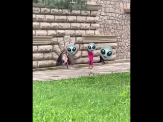 porn можно вывезти из колхоза и одеть вечернее платье но колхоз вывезти из них не удалось придумайте подпись к видео 26е porn