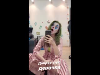 porn аринян трет себя по пизде в прямом эфире засветила трусы во время стрима трсусики без цензуры теребит киску porn
