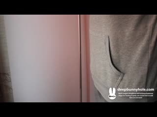 porn молодой человек красиво кончил в рот сосущей рыжеволосой потаскухе на porn
