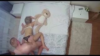 porn снял на скрытую камеру как жену трахает сосед порно ебля инцест минет трахсексизмена porn