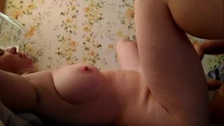 porn мужик трахает сисястую деревенскую бабу с большими сиськами русские бабы большие сиськи любительское частное porn