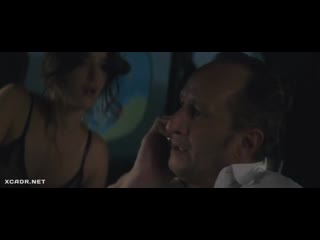 porn шарлотта ле бонcharlotte le bon голая грудь секс в фильме большой злой волкфранция2011 porn