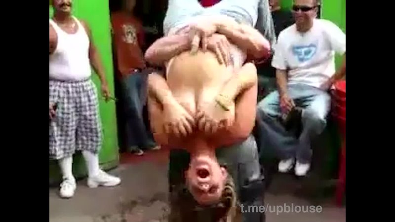 porn в телевизоре перевернул и вывалил спецом сиськи ведущей 3 размер porn