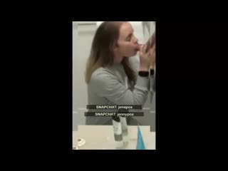 porn пьяная студентка делает минет незнакомцу во время вечеринки на snapchat cjctn сосет колледж молодые вписка porn