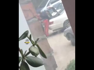 porn в новосибирске двое мужчин затолкали в багажник toyota mark ii человека и увезли в н mp4 porn