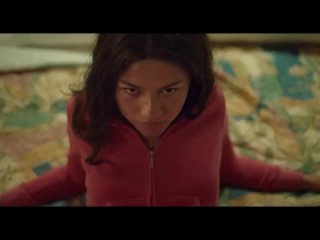 porn зендая снялась в тройничке трейлер фильма претенденты porn