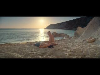 porn голая мерьем узерли играющая хюррем султан показала грудь сиськи попа жопа обнажённая актриса знаменитость hot 18 porn